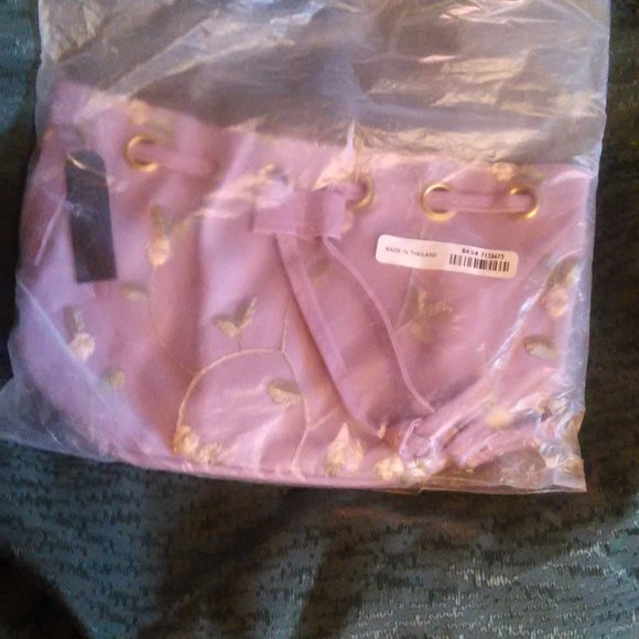 Faux Leather Embroidered Handbag - Picture 15 of 16